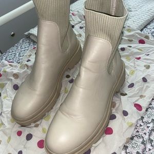 Olivia Miller beige boots